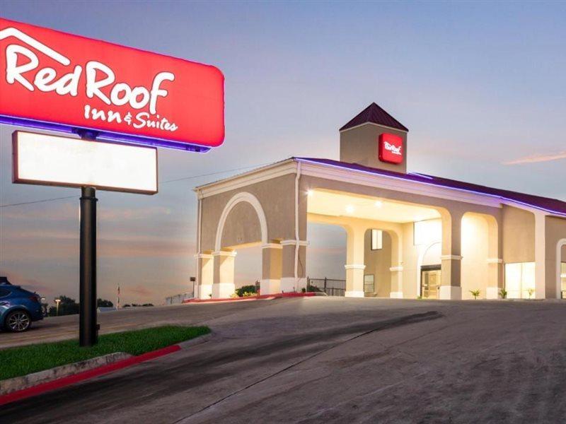 Red Roof Inn & Suites Austin East - Manor Exterior foto