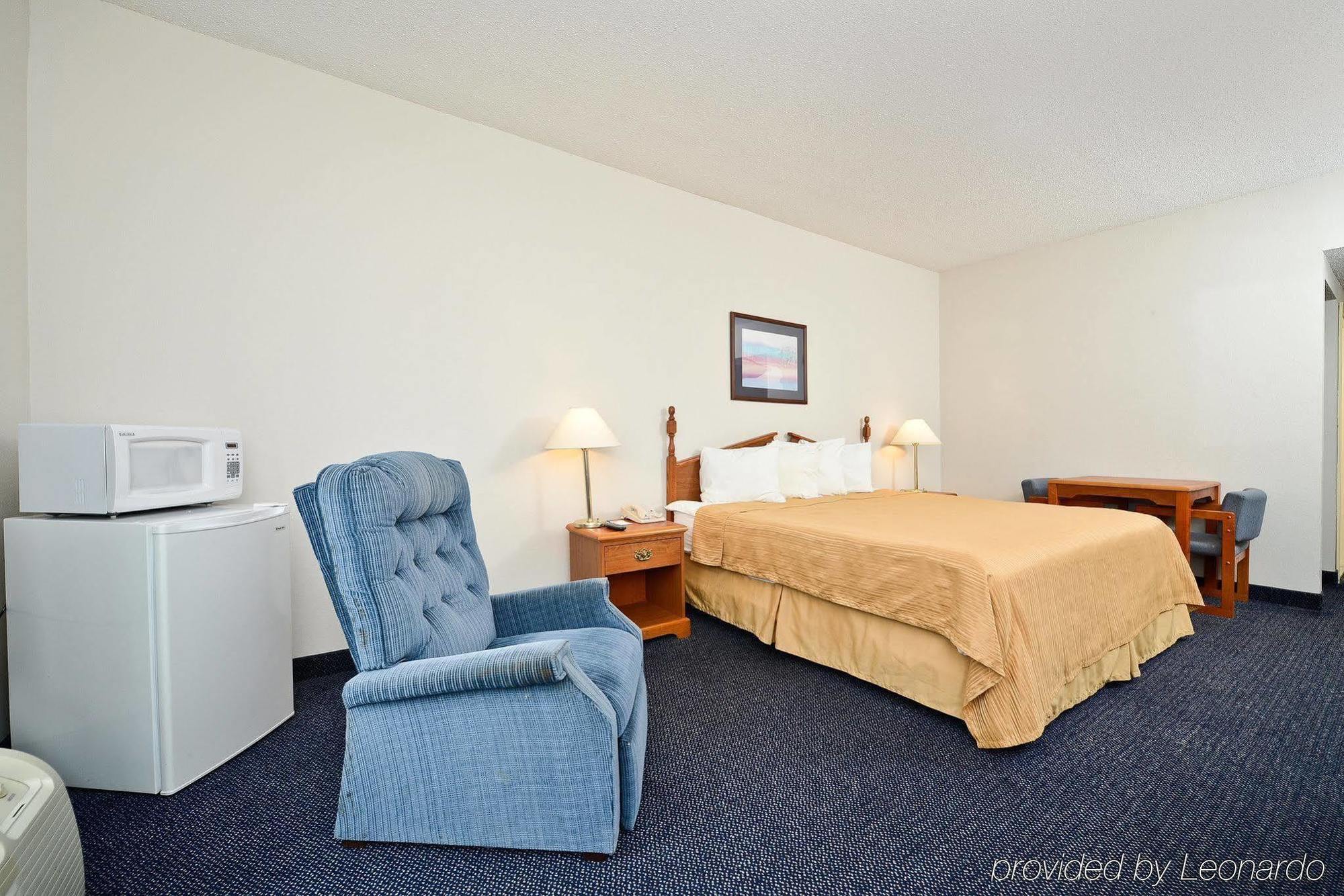 Red Roof Inn & Suites Austin East - Manor Zimmer foto